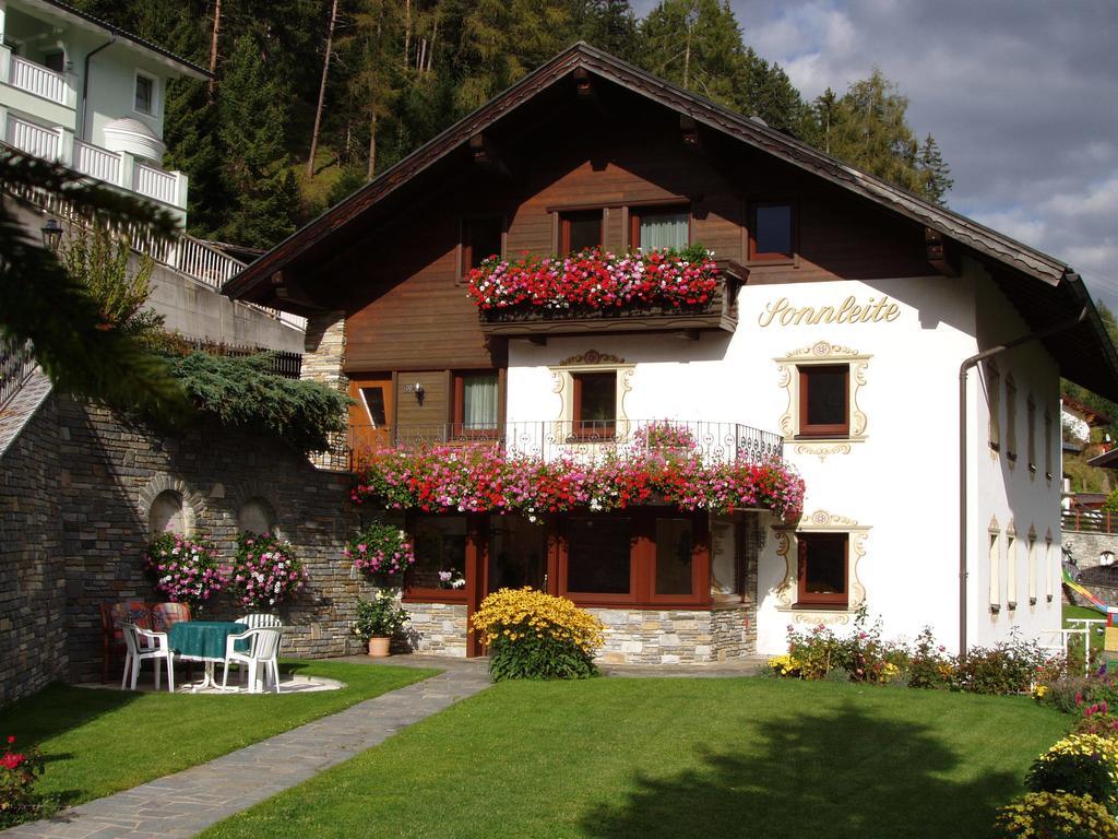 Haus Sonnleite Apartman Trins Kültér fotó